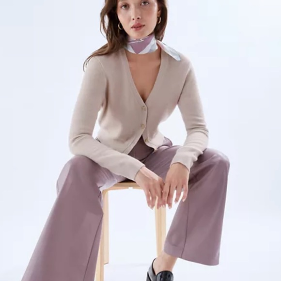 Aritzia Babaton Ruby 100% Cashmere Cardigan Sweater Size XXS Dovetail Ta… - Picture 1 of 6